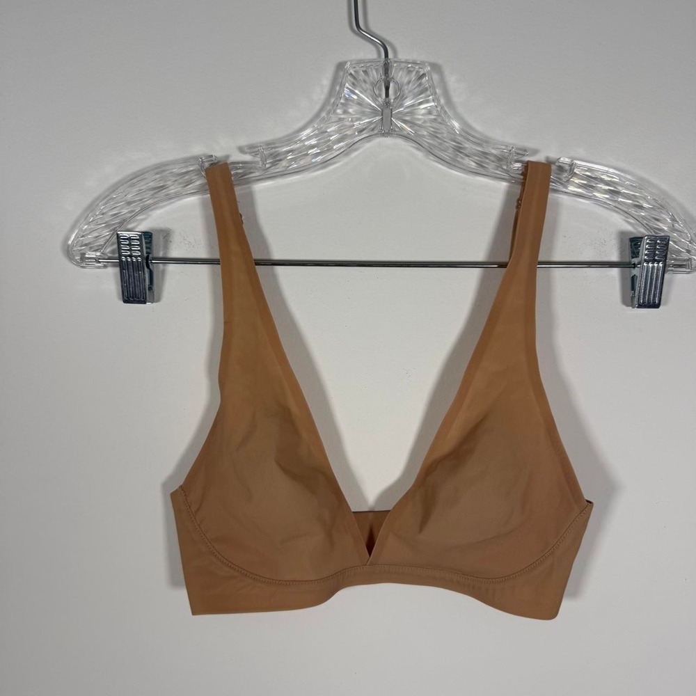 skims naked every day plunge bra